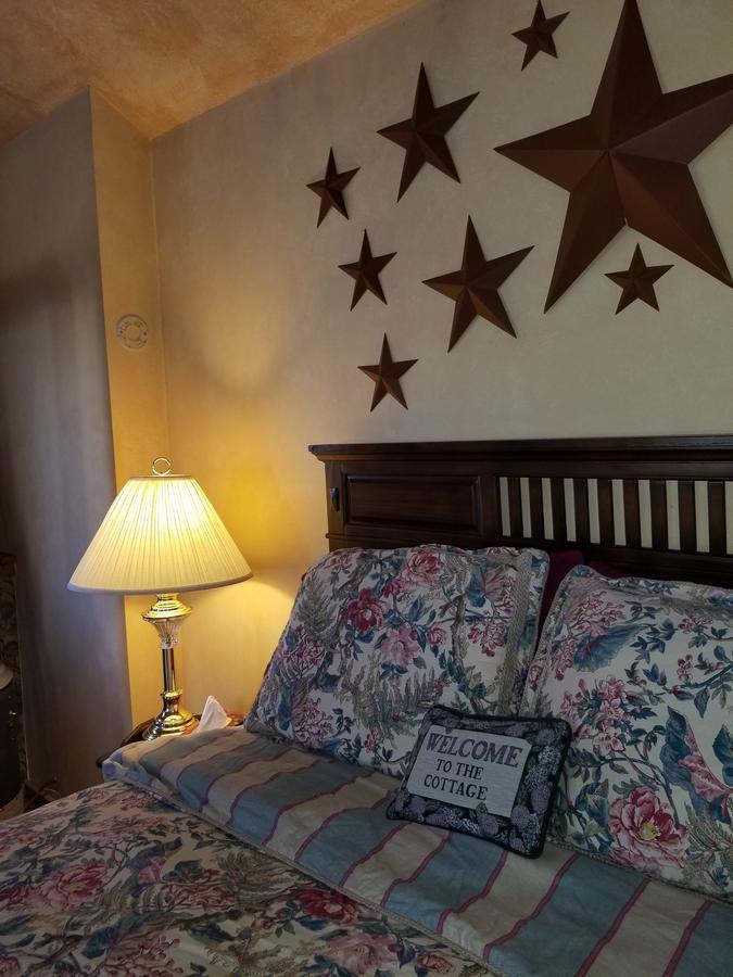 Living Spring Farm Bed & Breakfast 2*